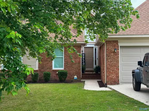 Exterior - 108 Mountain Home Rd, Trinity, AL 35673 photo 2 of 6