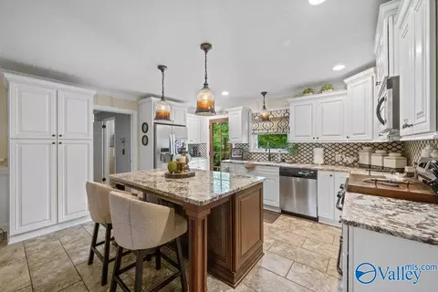 614 Davis Dr, Glencoe, AL 35905 photo 12