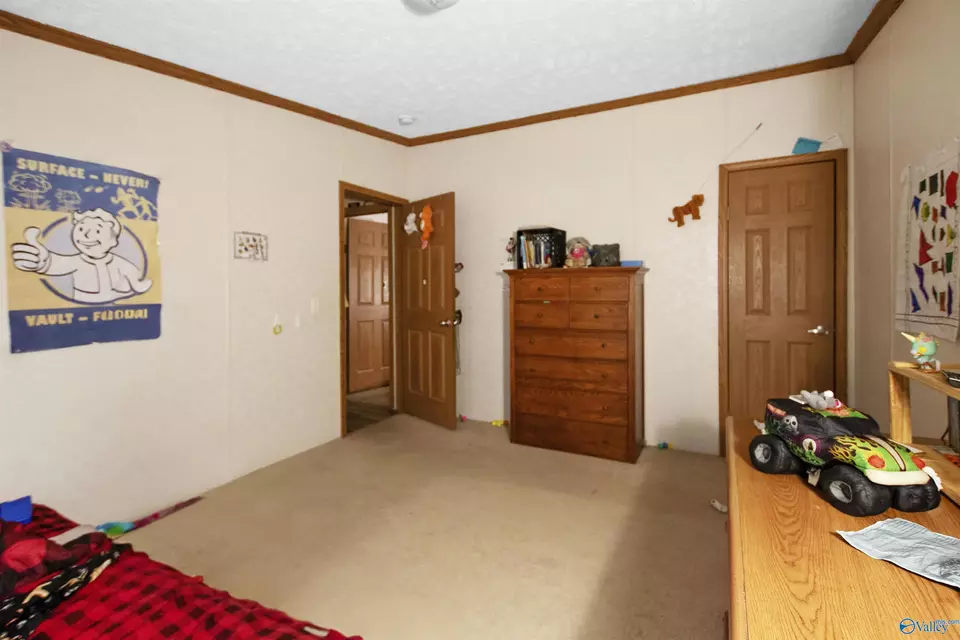 Bedroom - 702 Lyons Rd, New Hope, AL 35760 photo 3 of 3
