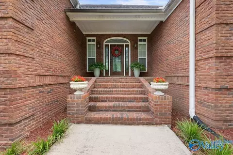 219 Sharp Dr, Gadsden, AL 35903 photo 4