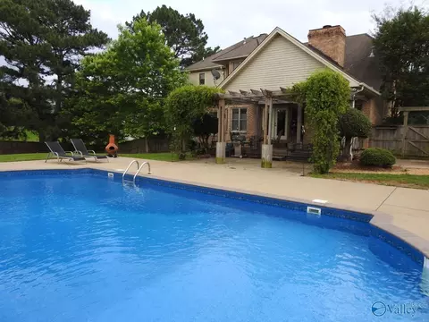 Exterior - 9176 Turtle Point Dr, Killen, AL 35645 photo 7 of 11