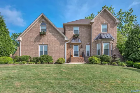 Exterior - 9176 Turtle Point Dr, Killen, AL 35645 photo 2 of 11