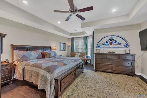 Bedroom - 9176 Turtle Point Dr, Killen, AL 35645 photo 2 of 12