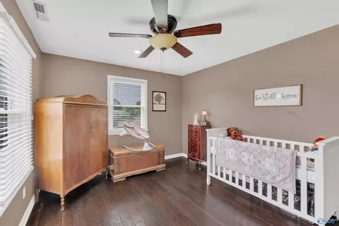 Bedroom - 9176 Turtle Point Dr, Killen, AL 35645 photo 4 of 12