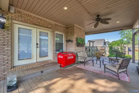 Exterior - 9176 Turtle Point Dr, Killen, AL 35645 photo 9 of 11