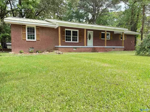 403 SW Arcadia St, Hartselle, AL 35640