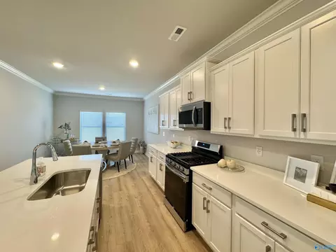 17954 Longleaf Dr, Athens, AL 35611 photo 7