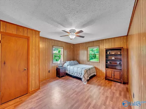 Bedroom - 17441 E Limestone Rd, Athens, AL 35613 photo 3 of 6