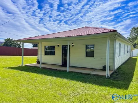Exterior - 17441 E Limestone Rd, Athens, AL 35613 photo 1 of 3