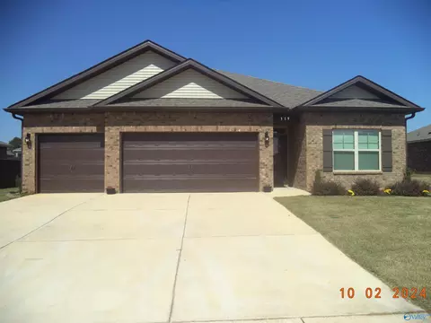 319 Jackson Point Cir, Huntsville, AL 35811