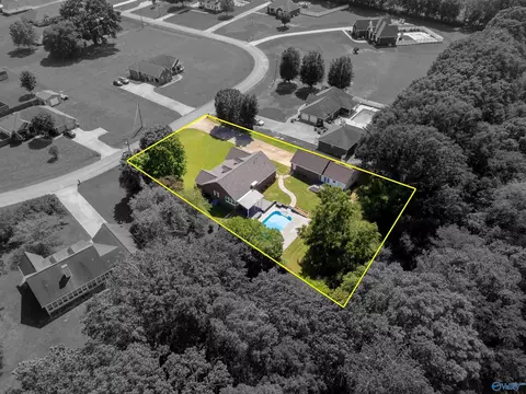 110 Cloverleaf Cir, Killen, AL 35645 photo 40