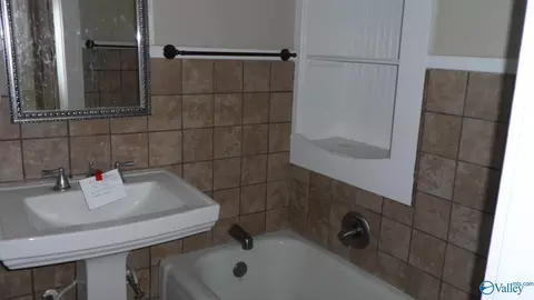 Bath - 708 E 9th St, Anniston, AL 36207 photo 3 of 3