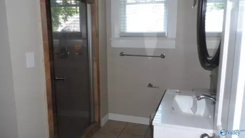 Bath - 708 E 9th St, Anniston, AL 36207 photo 1 of 3