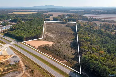 2150 W Main St, Centre, AL 35960