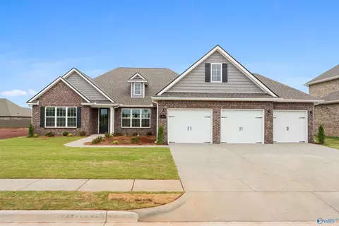 101 Summer Creek Dr, Meridianville, AL 35759