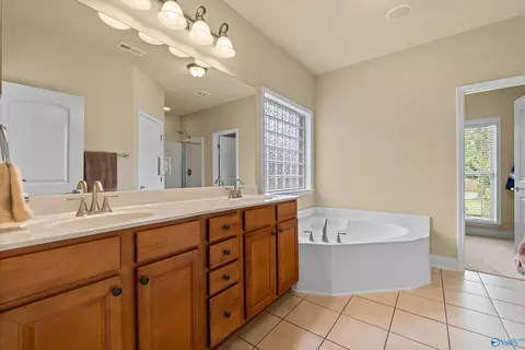 102 Maplebrook Dr, Madison, AL 35756 photo 22