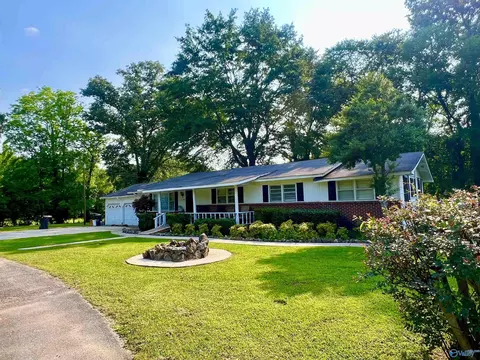 4705 Joe Davis Dr, Decatur, AL 35603