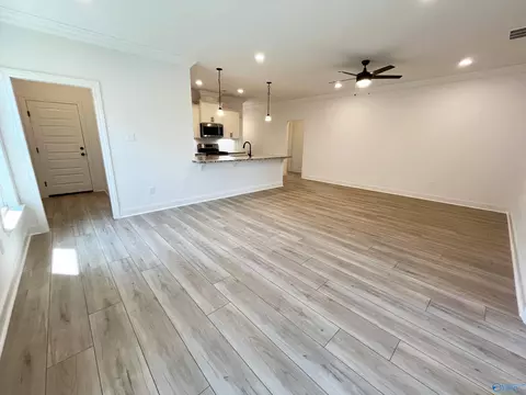 17656 Cabernet St, Athens, AL 35613 photo 6