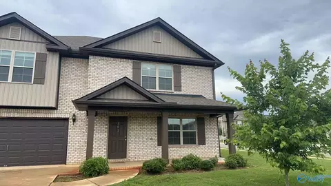 101 Huffman St, Hazel Green, AL 35750