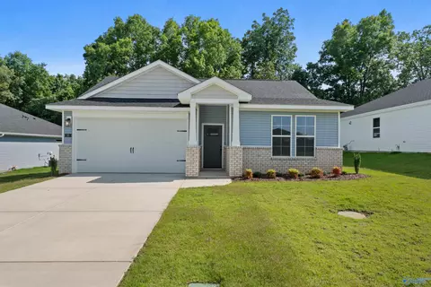 30 Aurora Cir, Fayetteville, TN 37334