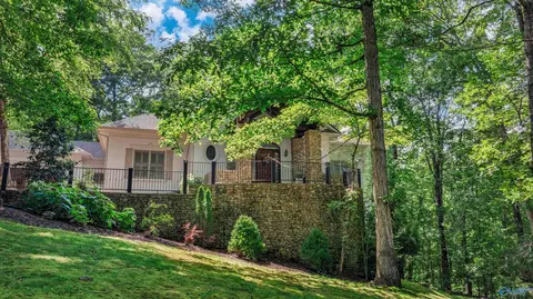1631 Burk Dr, Fort Payne, AL 35967