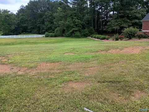 7 Winfield Ln, Glencoe, AL 35905