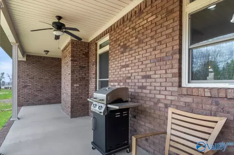 Exterior - 495 5th St, Grant, AL 35747 photo 4 of 5