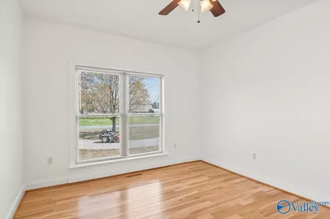 Bedroom - 495 5th St, Grant, AL 35747 photo 6 of 9