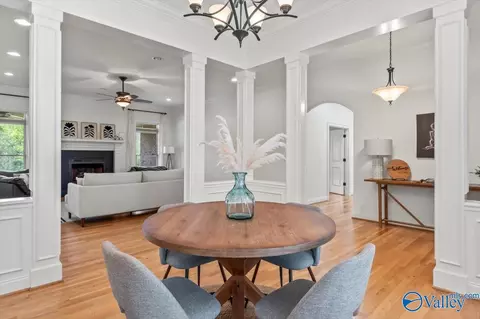 Dining - 495 5th St, Grant, AL 35747 photo 2 of 4