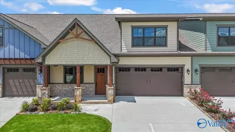 178 Whistling Straits Way, Guntersville, AL 35976