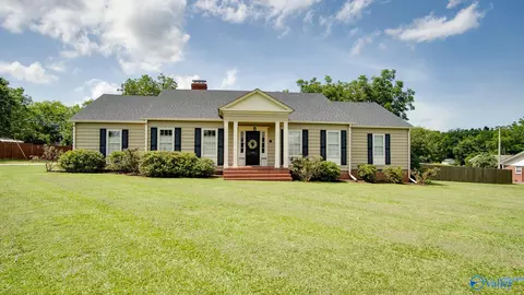 616 E Main St, Albertville, AL 35950