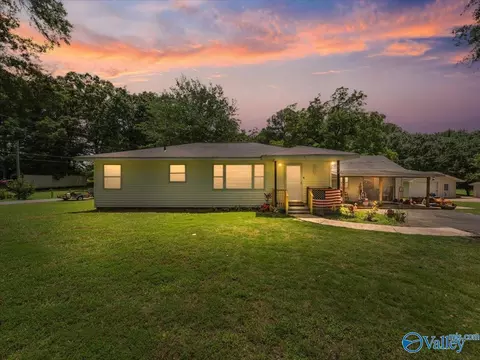 604 Shoal Creek Trl, Arab, AL 35016