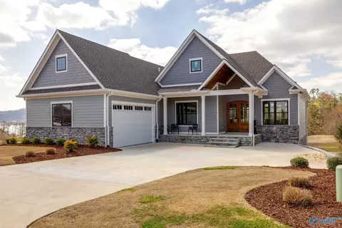 90 Gl Ridge Cir, Guntersville, AL 35976