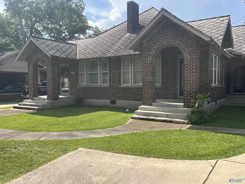 715 Main St E, Hartselle, AL 35640