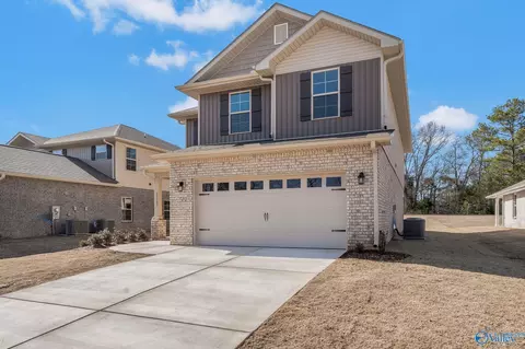 15404 Lapwing Cv, Athens, AL 35611
