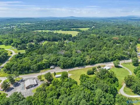 9 Acres Hough Rd, Laceys Spring, AL 35754