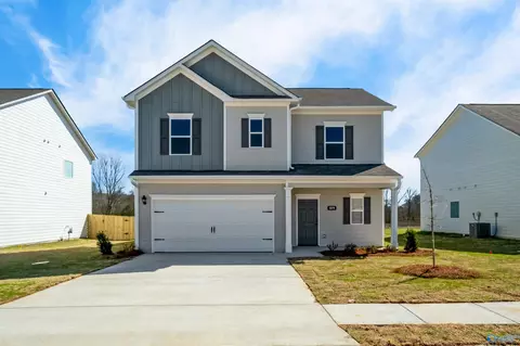 181 Story Ray Dr, New Market, AL 35761