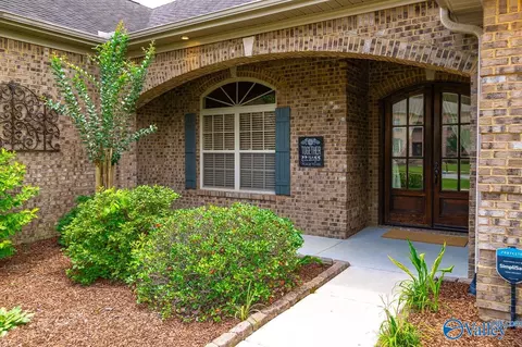 7088 Jacks Creek Ln, Owens Cross Roads, AL 35763