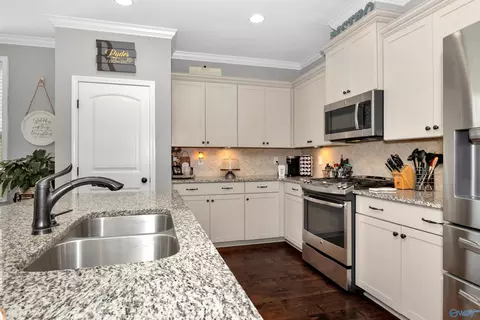 Kitchen - 110 Whirlaway Dr, Madison, AL 35756 photo 2 of 4