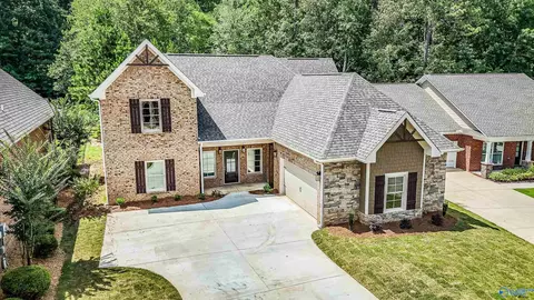 113 Turning Leaf Dr, Union Grove, AL 35175