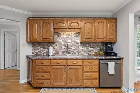 Kitchen - 96 Seneca Springs Dr, Trinity, AL 35673 photo 3 of 3