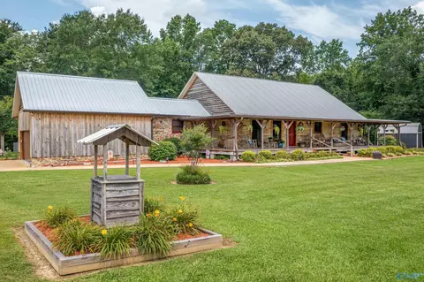 875 County Road 76, Centre, AL 35960