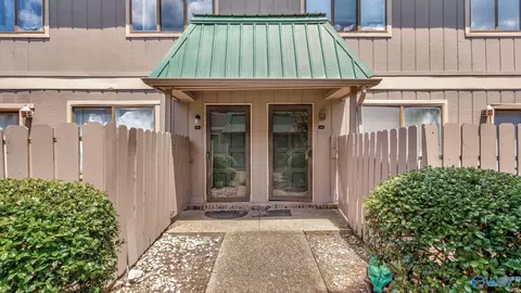 2225 Golf Rd #417, Huntsville, AL 35802