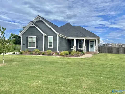 2041 Wayland Walk, Huntsville, AL 35802