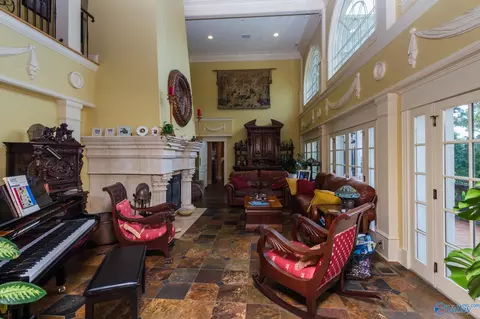 Living - 367 N Mountain Dr, Trinity, AL 35673 photo 2 of 4