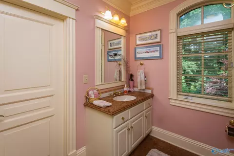 Bath - 367 N Mountain Dr, Trinity, AL 35673 photo 1 of 4
