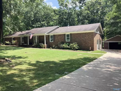 81 Sharon Ave, Trinity, AL 35673 photo 3