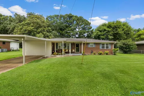 1249 Maple St, Killen, AL 35645 photo 2