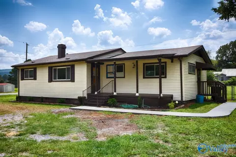 215 NE Teague Rd, Brownsboro, AL 35741