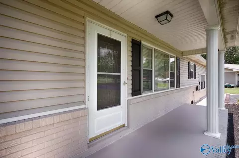 286 Ayers Cir, Grant, AL 35747 photo 5